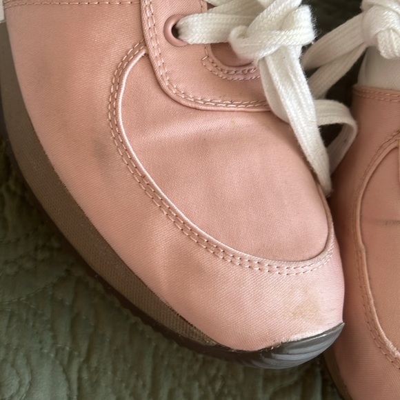 Michael Kors Pink and White Sneakers Retro-Inspired Design - Picture 6 of 9